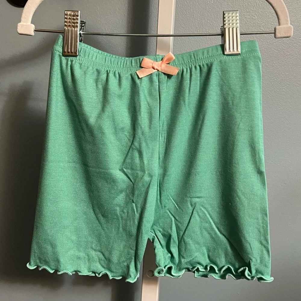 Mint Green Girls' Bike Shorts with Peach Bow NWOT 5-6